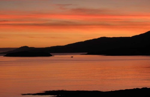 Durrus Villa | 5 bedrooms & 3 bathrooms - stunning south facing views "Wild Atlantic Way"