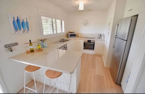 Carrickalinga House | Carrickalinga Cottage - relaxing beach escape