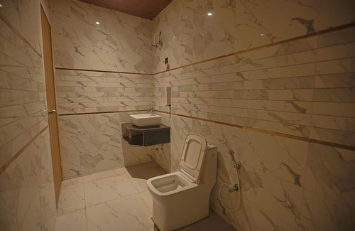 Mathura Hotel | Hotel Om Vilas