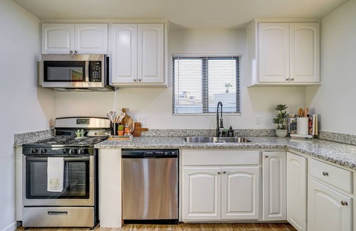 Gilbert Cottage | Easy Walk to Dtwn Gilbert, Family-friendly Oasis!