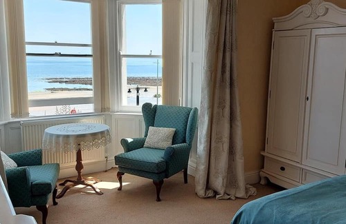 Douglas Promenade House | Kings' House