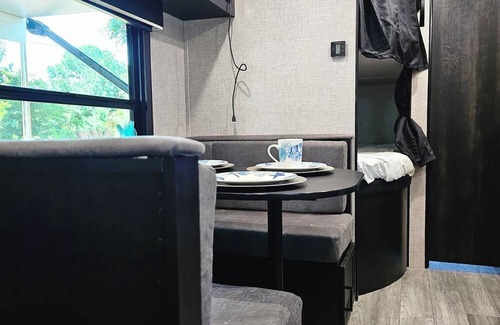 Henderson House | Cozy RV in Charming Henderson, Texas for Syrup Festival