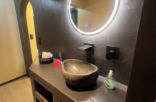 Birkenfeld Apartment | Apartamento en la Selva Negra con Terraza y Jardín Privado