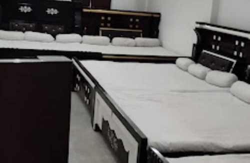 Bettiah Hotel | Vishnu utsav bhawan Gonauli