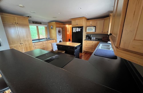 The Archipelago Cottage | Beautiful lakefront Georgian Bay Cottage in Pointe Au Baril, Family friendly