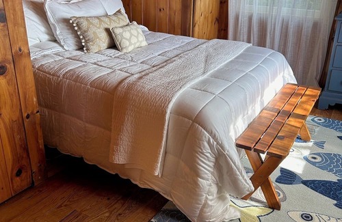 Lakeville House | Lakefront Getaway. Access to Boston, Cape Cod and historic Plymouth.