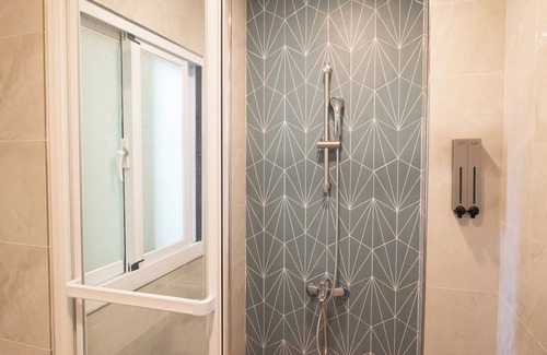 Gushan District Bed & Breakfast | Weclome the sun enjoy the moon B&B