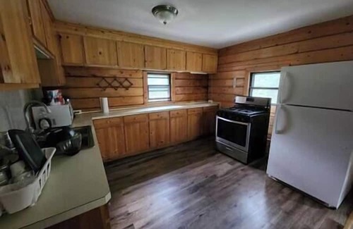 Kenny Lake House | Spruce House: 8 Bedroom Log Home