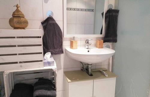 Wallsbull Apartment | Ruhige Ferienwohnung. 5 min zu Fuß vom Freizeitpark Entfernt