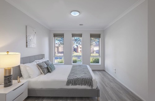 Truganina House | This house is a 3 bedroom(s), 2 bathrooms, located in Truganina, VIC.