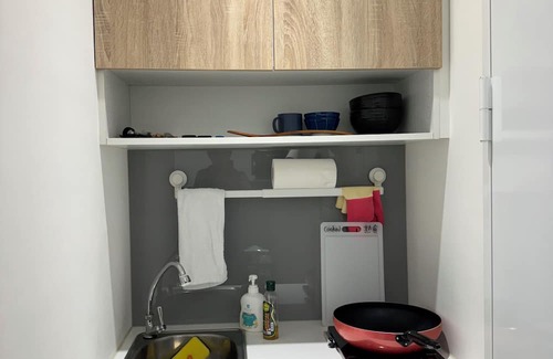 Zhongzheng Apartment | Right Above Metro CKS Memorial Hall, Centeral Getaway 2B