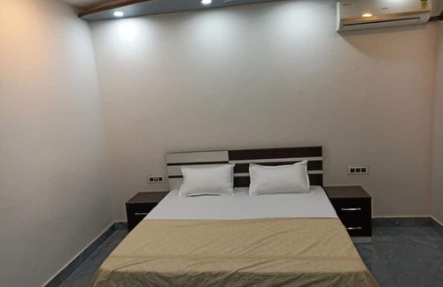 Barsar Hotel | The Royal Scout HomeStay Barsar