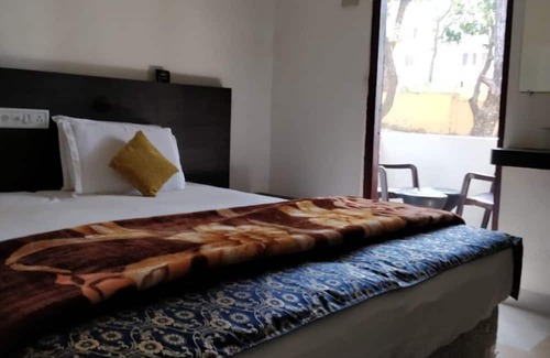 Rajendragram Hotel | The Residency Amarkantak