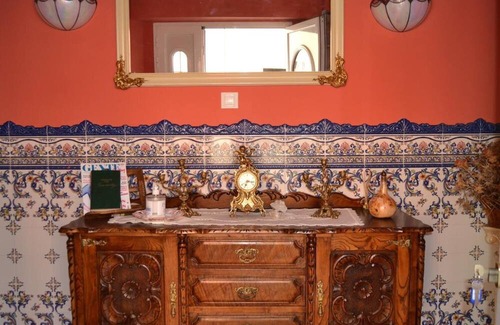 La Pola de Gordon House | Holiday Home 'La Cuadra CASA' with Mountain View, Private Terrace and Wi-Fi