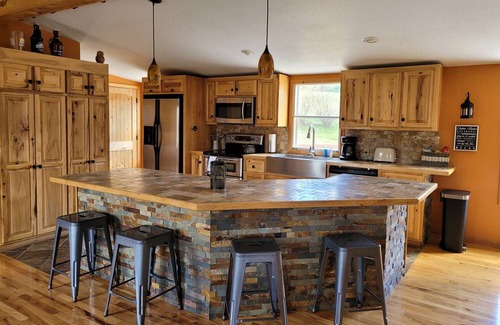Lovingston Cabin | Blue Ridge Cabin
