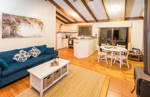 Spring Gully Cottage | Cosy & Secluded Bushland Cottage Retreat in Clare Valley