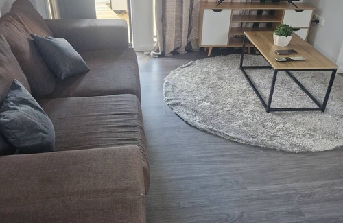 Papatoetoe House | Mini Mansion