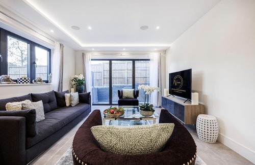 Gerrards Cross House | Holiday house Gerrards Cross for 1 - 10 persons with 4 bedrooms - Holiday house