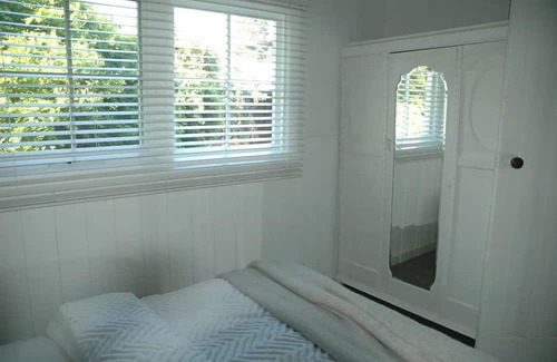 Scarsdale Cabin | The Cottage @ WoodlandSculptures