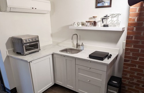 Canning Apartment | Beautiful River View Apartment in Wine Country