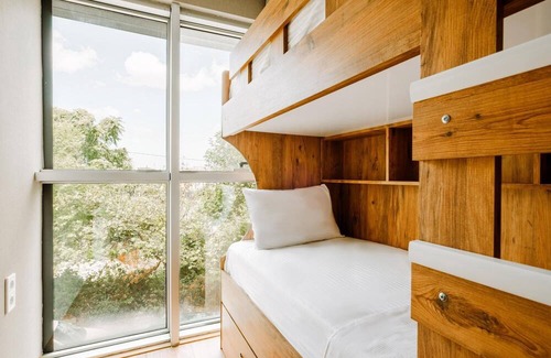 Yakuplu Apartment | Chic, Modern Flat Near Torium Mall in Beylikduzu