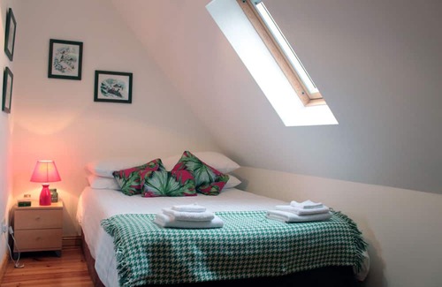 Annaghdown Cottage | Murrays Traditional Stone Cottage, near lake