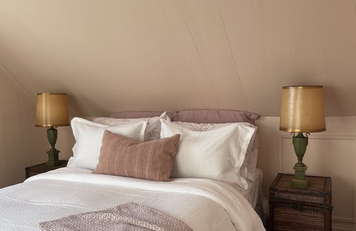 Kamouraska House | Magnifique Maison Ancestrale Situe au Coeur du Village de Kamouraska