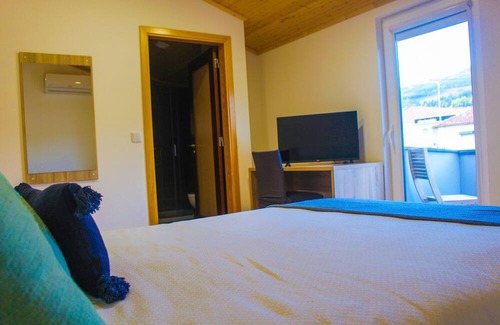 Gois Cottage | 5 Minutes from the River Beach, Room in Góis for Two in a Quiet Rural Place