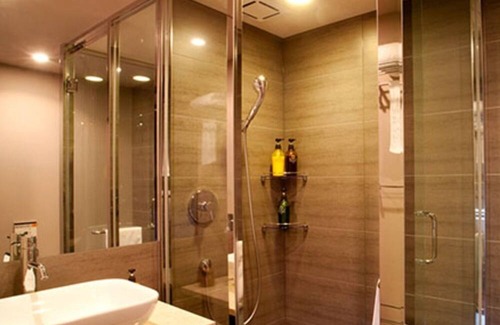 Uruma House | Breakfast included Spend a luxurious time doing / Uruma Okinawa