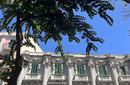Messina Apartment | Room '1925' with Wi-Fi and Air Conditioning