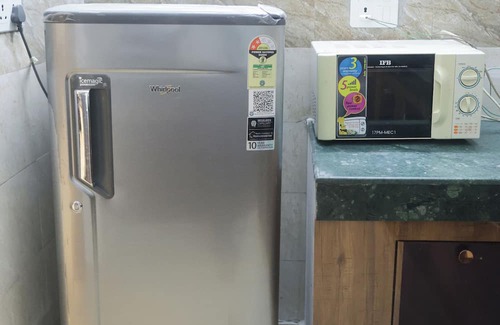 Gurugram Apartment | About this spacenIndependent 1 BHK Floor Including Breakfast with Terrace.