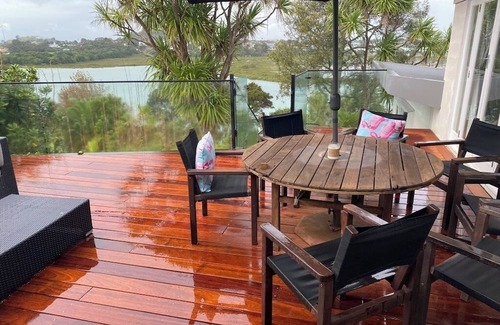 Devonport House | 4 Bed home in Devonport views overlooking Ngataringa Bay. Spa, Firepit, Kayak.