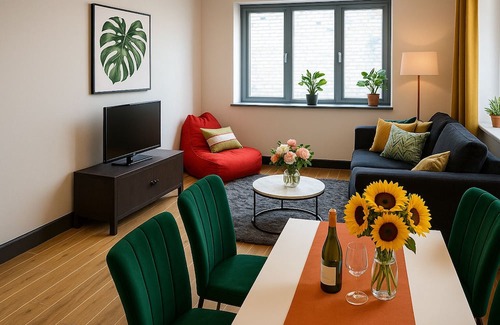 North Finchley Apartment | North London 1-Bed Apt, Sleeps 2, 1 Min to Tube