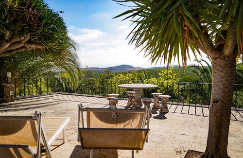 Grandola House | Quarto Rosa Duplo Deluxe