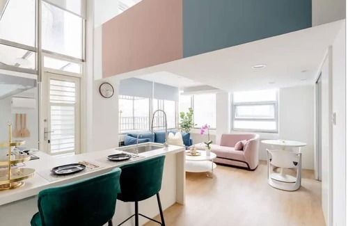 Daan Apartment | Bright and Spacious Duplex. Abundant natural light