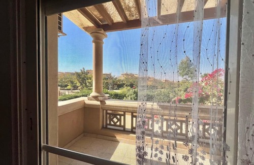 Sheikh Zayed City House | Charming 3-bedroom house in wonderful El Sheikh Zayed City swimming pool jacuzzi