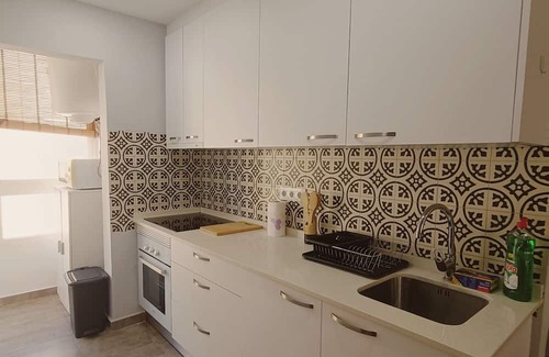 Diputacion de Cartagena Casco Apartment | The Pretty and Reformed Home