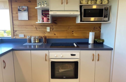 Whareroa Village House | Lake Taupo Holiday Home