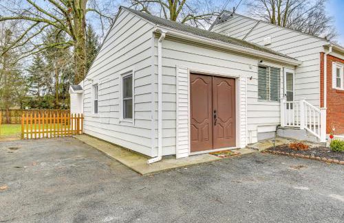 Poughkeepsie Apartment | Cozy Poughkeepsie Hideaway Near Hudson River!