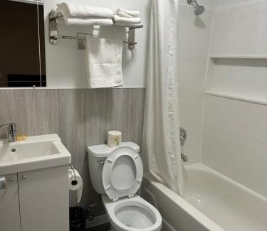 Portage La Prairie Hotel | Yellow Quill Motel