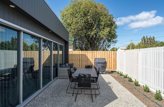 Villa 3 is modern with stylish furniture. The villa is close to the beach/cafe.