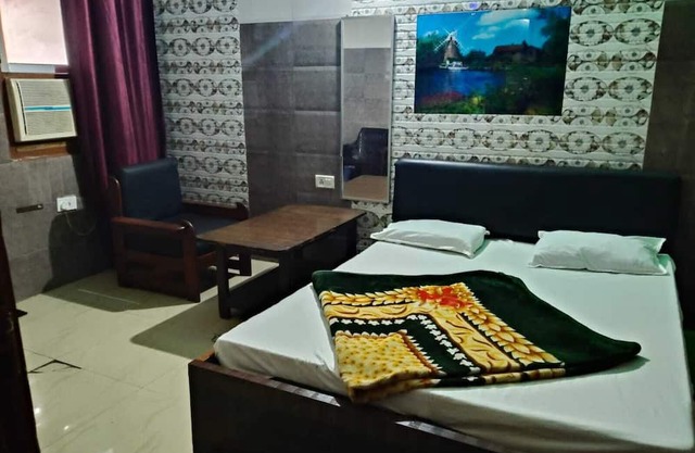 Hotel Yash Palace Kanpur