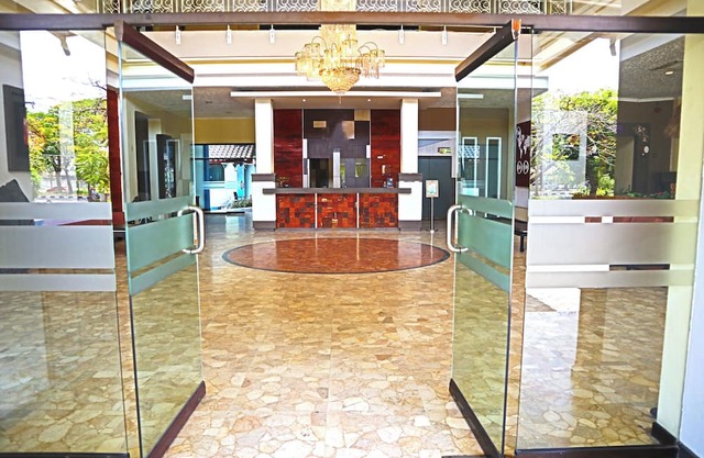 PLUM Prestige Hotel Juanda