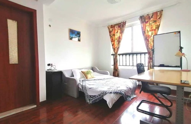 Mrs.Li apartment Line No.7 nearby