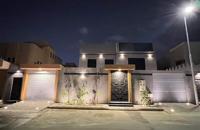 4-bedroom Yacht in delightful Buraydah with WiFi, AC