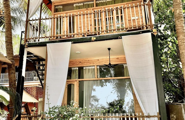 Secret Garden - Premium Hut #7