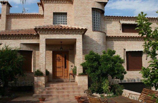 Country House 'El Retiro De Toledo' with Private Pool, Wi-Fi and Air Conditioning