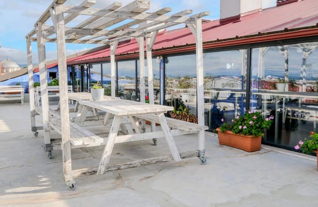 Tranquil Flat w Balcony in a Lux Complex in Urla