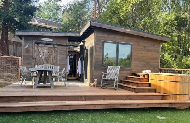 Most luxurious dog friendly home in West Marin