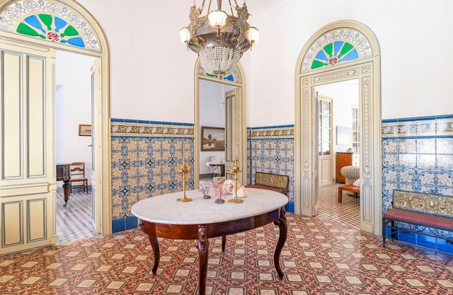 Enjoy an undisturbed vacation in this vacation home with an elegant ambience.